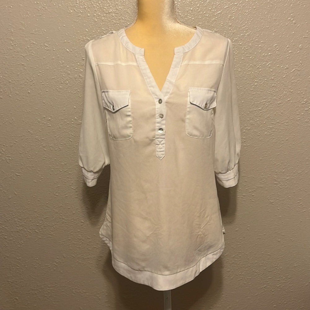 𝅺41 Hawthorn White‎ Half Button Down Blouse Size M